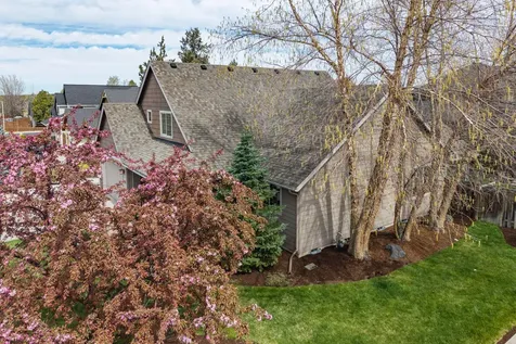 2546 NW 22nd Street Redmond OR 97756