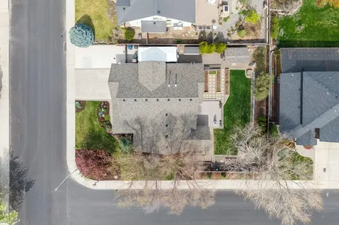 2546 NW 22nd Street Redmond OR 97756