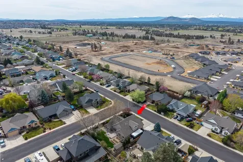 2546 NW 22nd Street Redmond OR 97756