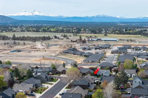 2546 NW 22nd Street Redmond OR 97756