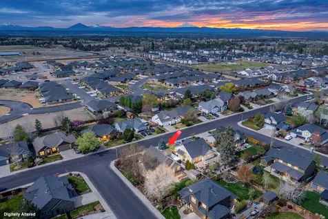2546 NW 22nd Street Redmond OR 97756