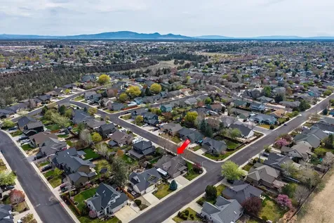 2546 NW 22nd Street Redmond OR 97756