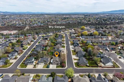 2546 NW 22nd Street Redmond OR 97756