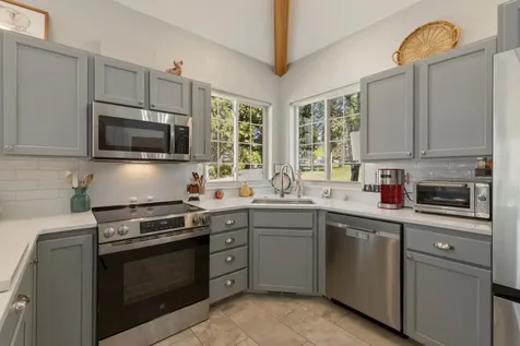 5048 Swallow Court Klamath Falls OR 97601