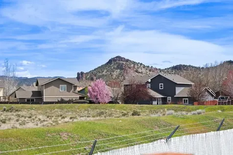 1554 NE Larry Court Prineville OR 97754