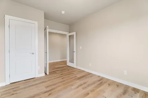 4485 SW Salmon Avenue Redmond OR 97756