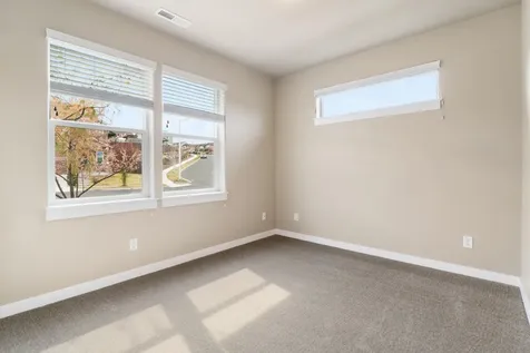 4485 SW Salmon Avenue Redmond OR 97756