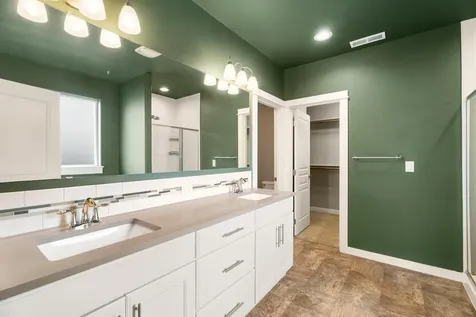 4485 SW Salmon Avenue Redmond OR 97756
