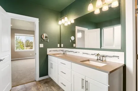 4485 SW Salmon Avenue Redmond OR 97756