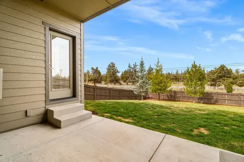 4485 SW Salmon Avenue Redmond OR 97756