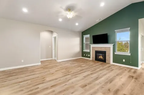 4485 SW Salmon Avenue Redmond OR 97756