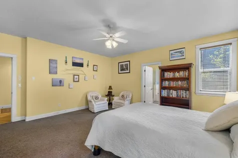 927 SE Briarwood Court Bend OR 97702