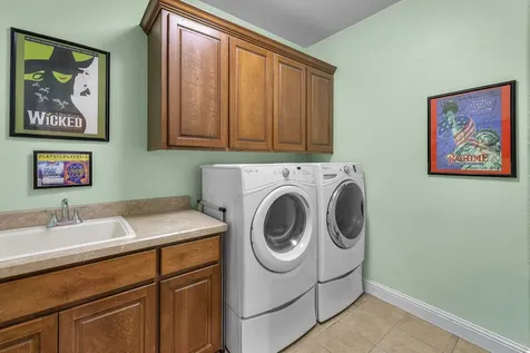 927 SE Briarwood Court Bend OR 97702