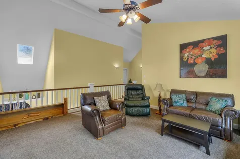 927 SE Briarwood Court Bend OR 97702
