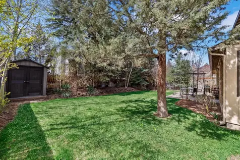 927 SE Briarwood Court Bend OR 97702