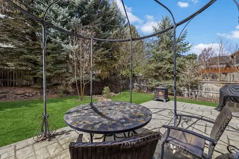 927 SE Briarwood Court Bend OR 97702