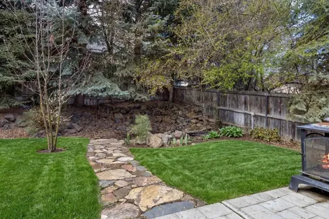 927 SE Briarwood Court Bend OR 97702