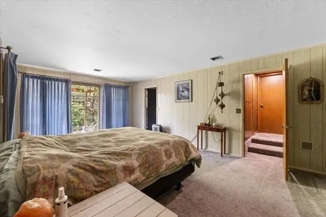 1625 NE Hillcrest Drive Grants Pass OR 97526