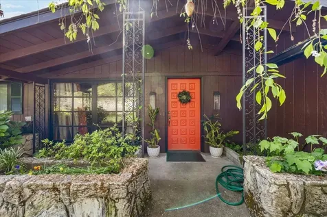 1625 NE Hillcrest Drive Grants Pass OR 97526