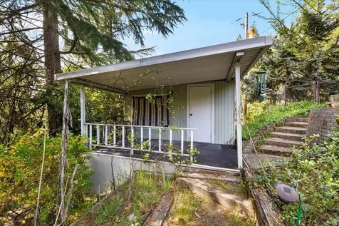1625 NE Hillcrest Drive Grants Pass OR 97526