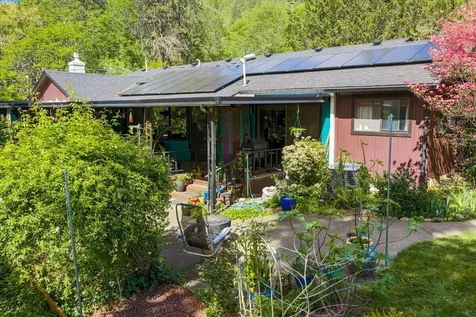 1625 NE Hillcrest Drive Grants Pass OR 97526