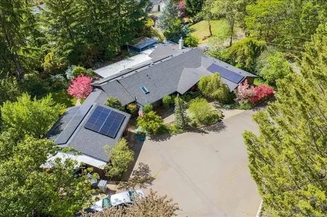 1625 NE Hillcrest Drive Grants Pass OR 97526