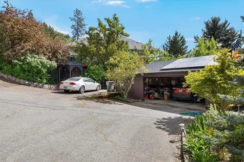 1625 NE Hillcrest Drive Grants Pass OR 97526
