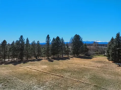 65025 Wapiti Way Bend OR 97703