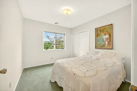 536 Parkside Drive Ashland OR 97520
