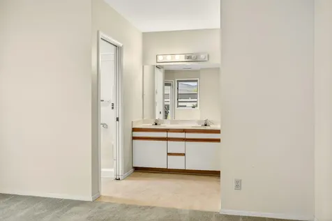 536 Parkside Drive Ashland OR 97520