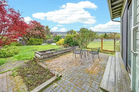 536 Parkside Drive Ashland OR 97520