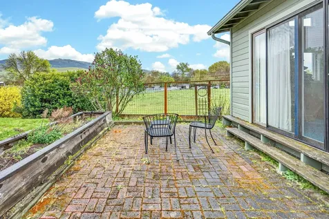 536 Parkside Drive Ashland OR 97520