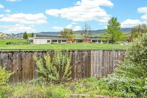 536 Parkside Drive Ashland OR 97520