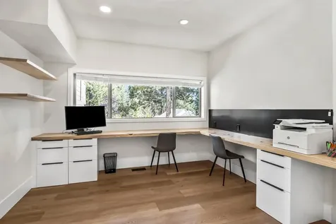2742 NW Scandia Loop Bend OR 97703