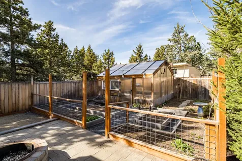 2742 NW Scandia Loop Bend OR 97703