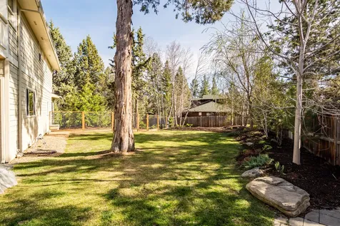 2742 NW Scandia Loop Bend OR 97703