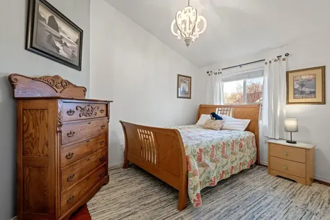 471 N Songbird Street Sisters OR 97759