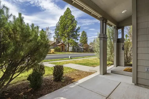 61425 Davis Lake Loop Bend OR 97702