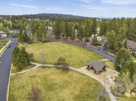 61425 Davis Lake Loop Bend OR 97702