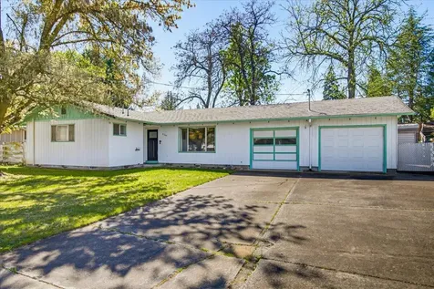 2764 Ruth Drive Medford OR 97504