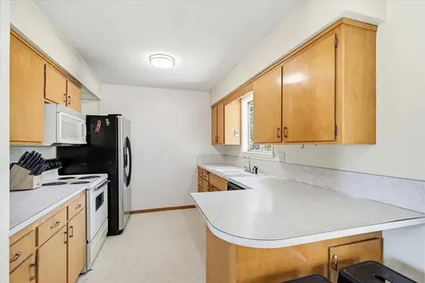 2764 Ruth Drive Medford OR 97504