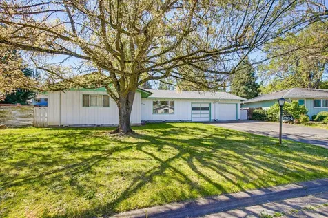 2764 Ruth Drive Medford OR 97504
