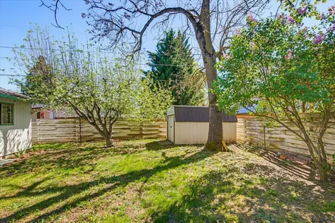 2764 Ruth Drive Medford OR 97504