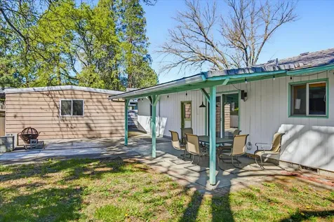 2764 Ruth Drive Medford OR 97504