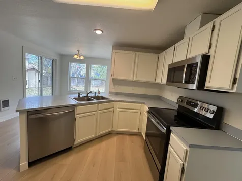 2014 NE Taylor Court Bend OR 97701