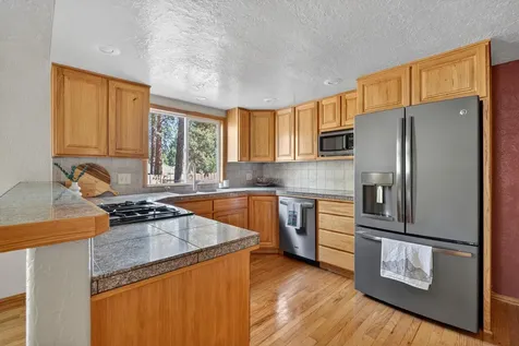 60596 Springtree Court Bend OR 97702