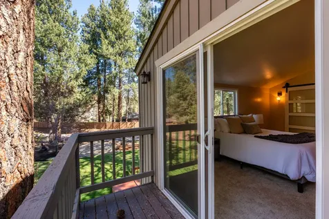60596 Springtree Court Bend OR 97702