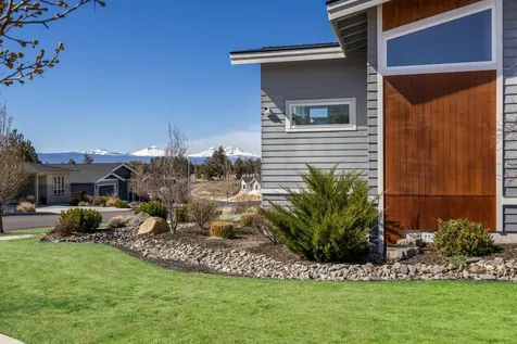 3759 SW 45th Street Redmond OR 97756
