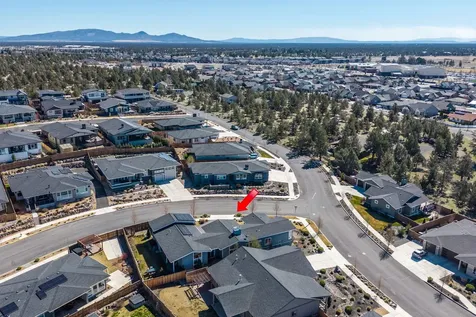 3759 SW 45th Street Redmond OR 97756