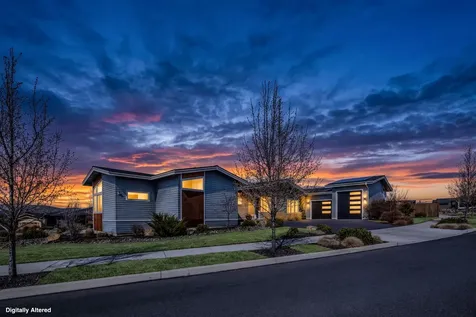 3759 SW 45th Street Redmond OR 97756